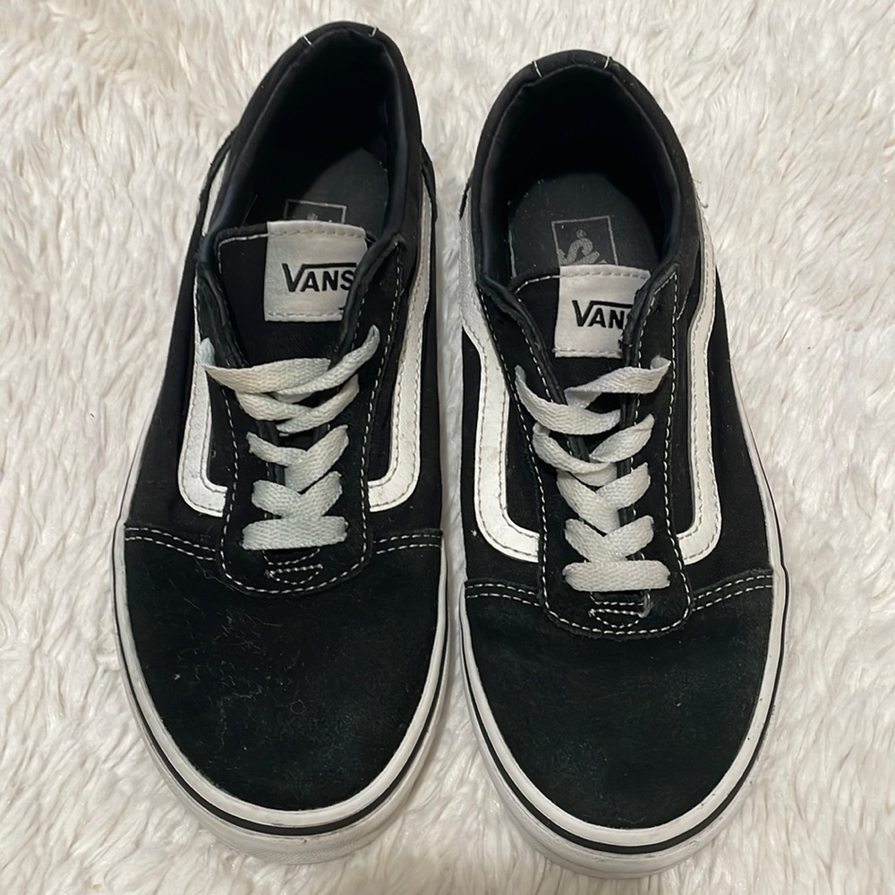 Vans shoe size 4
